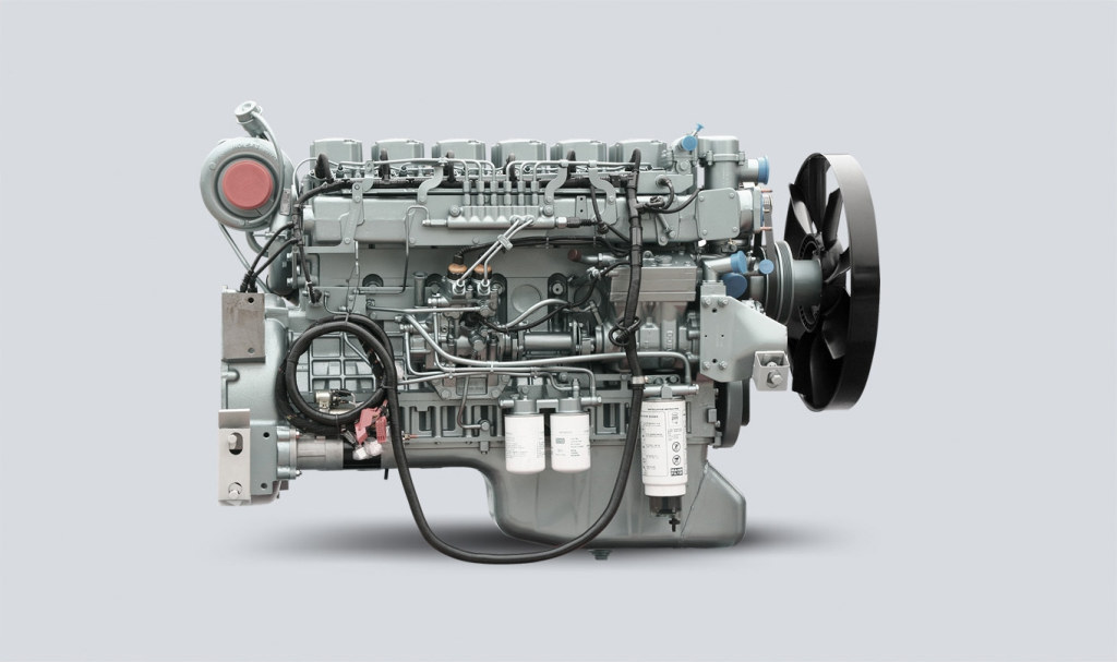 HW76 prime mover truck