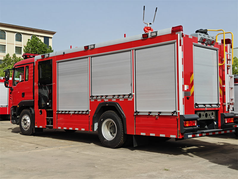 Howo 4x2 fire fighting truck