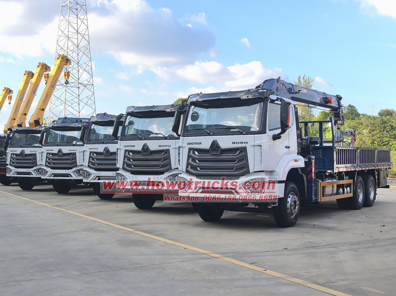HOWO truck crane loader