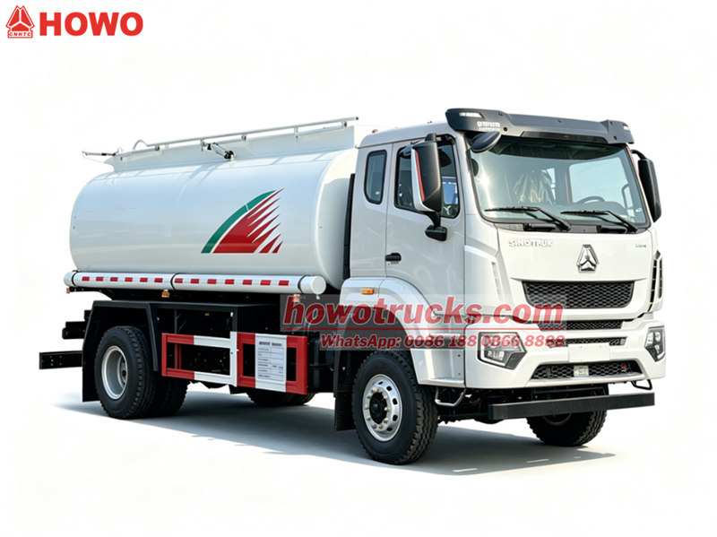 HOWO fuel tank truck